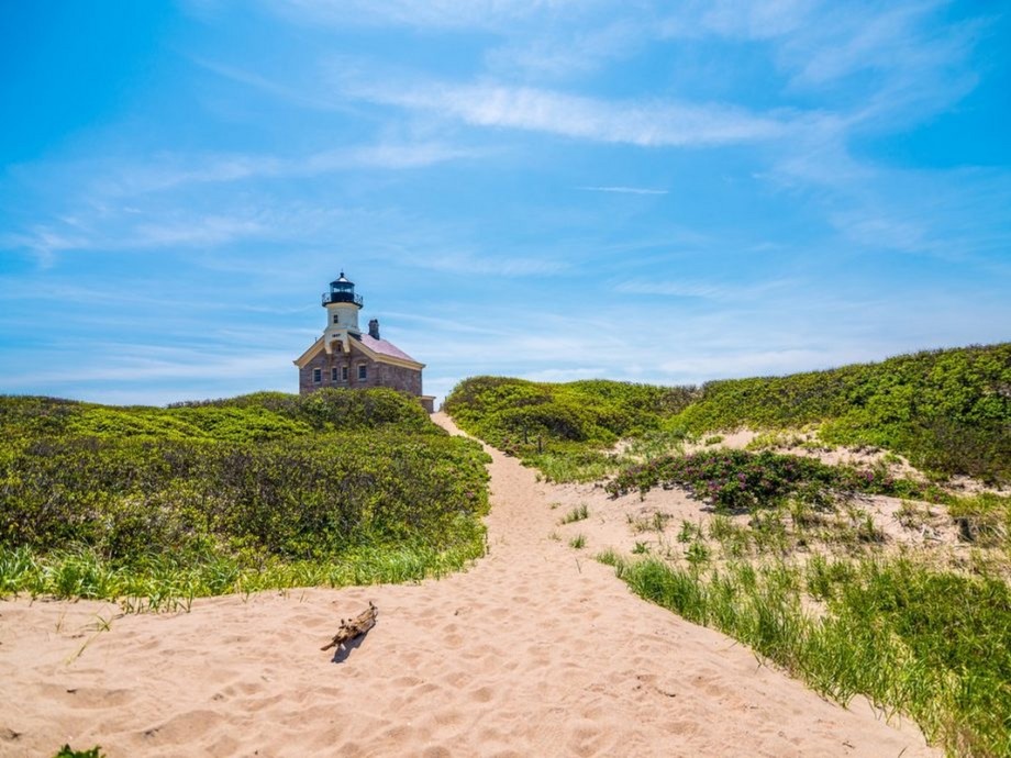 Block Island Airport (BID, KBID) Private Jet Charter Block Island Airport (BID, KBID) Private Jet Charter