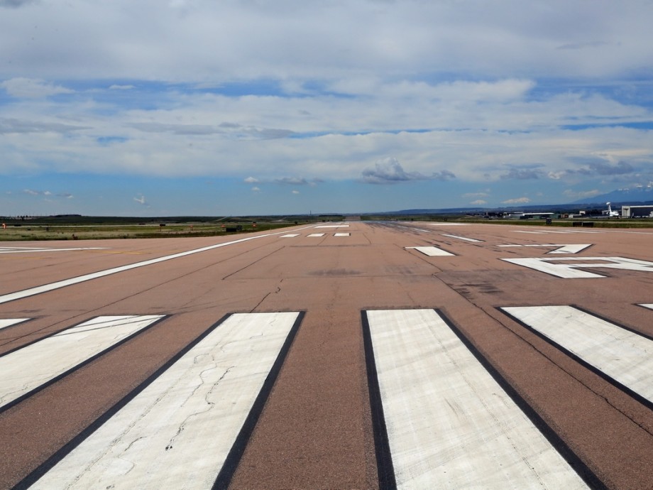 Colorado Springs Airport (COS, KCOS) Private Jet Charter