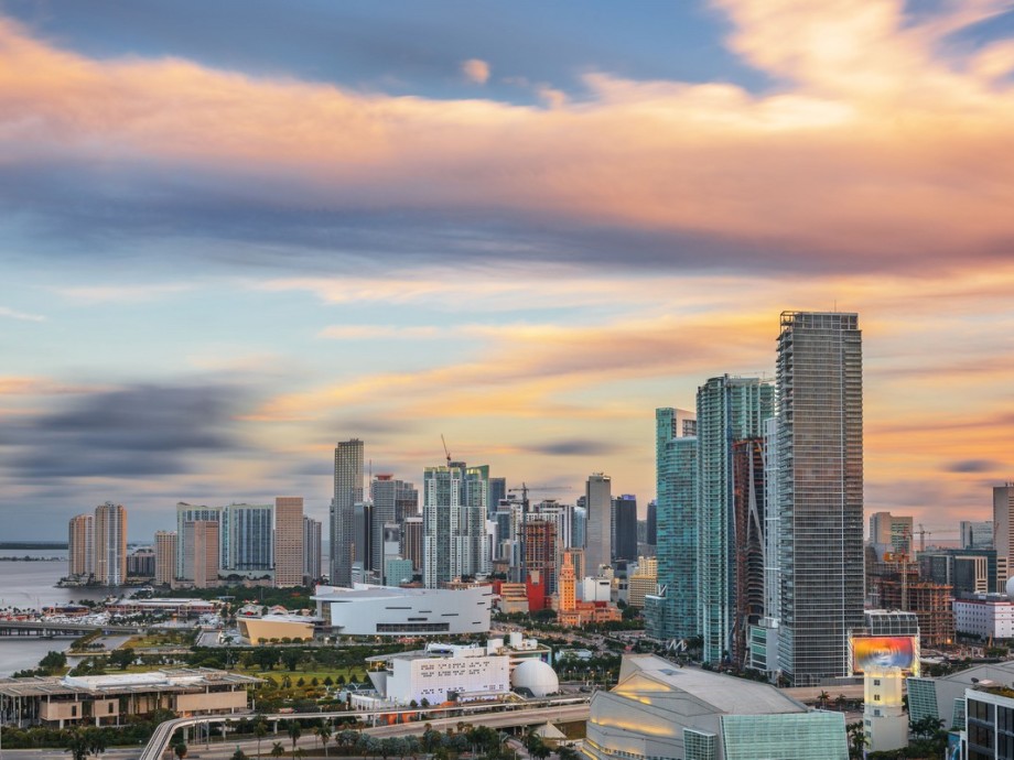 Dade Collier Airport (TNT, KTNT) Private Jet Charter Dade Collier Airport (TNT, KTNT) Private Jet Charter