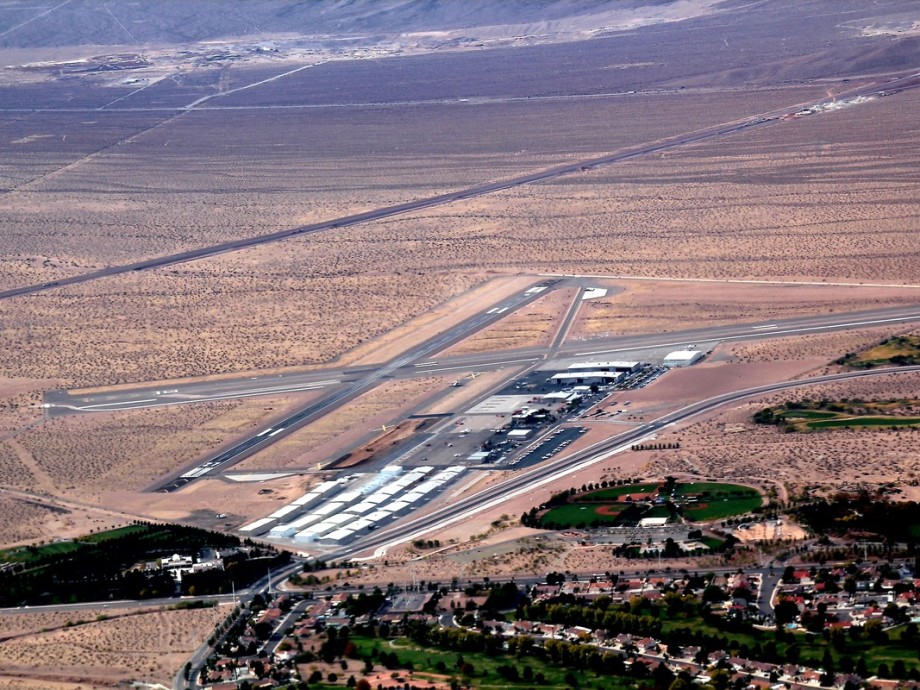 Boulder Municipal Airport (WBU, KBDU) Private Jet Charter