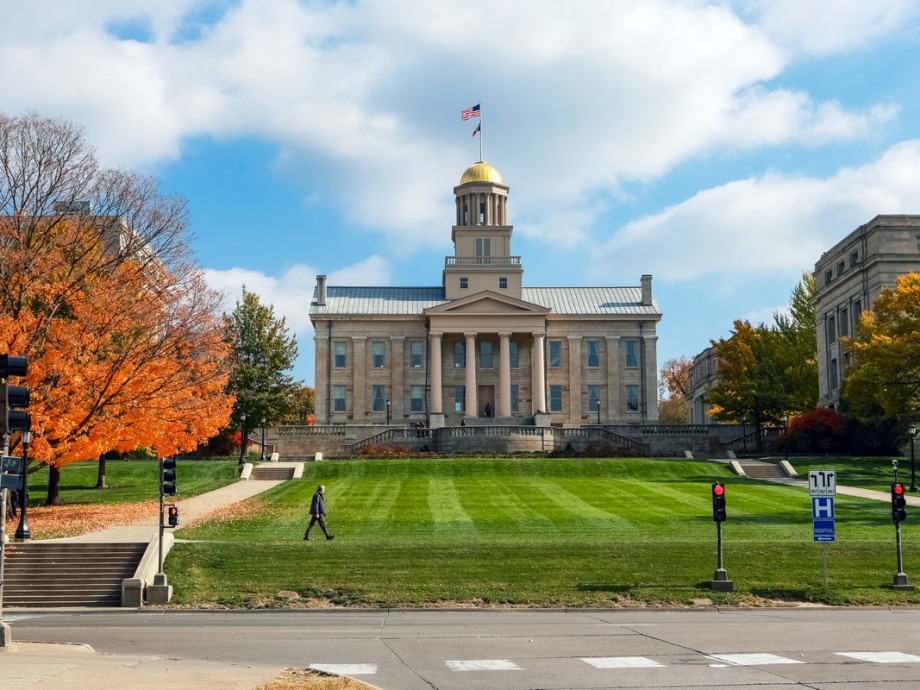 Iowa City Airport (IOW, KIOW) Private Jet Charter Iowa City Airport (IOW, KIOW) Private Jet Charter