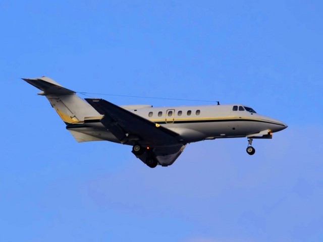 Private Jets – Chartering a Hawker 800 - 800XP