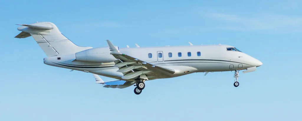 Charter Challenger 300