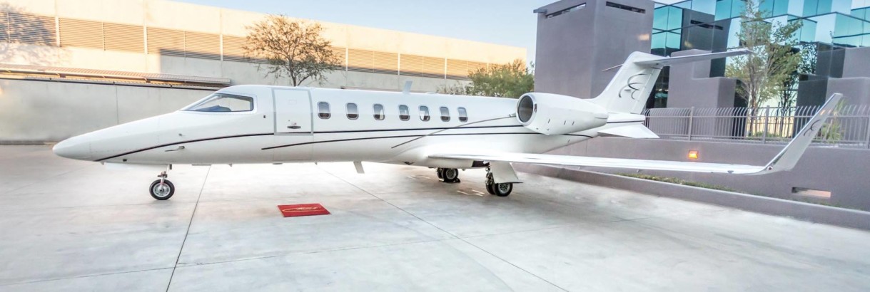 Learjet 40