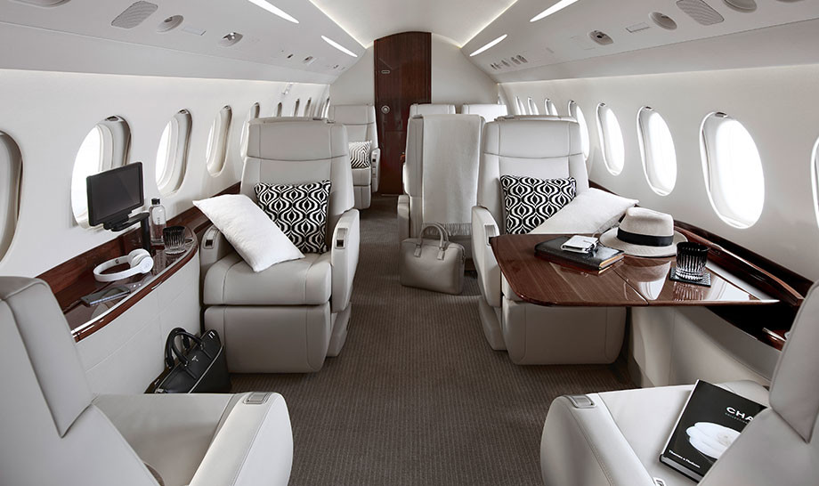 dassault falcon 2000 interior 1