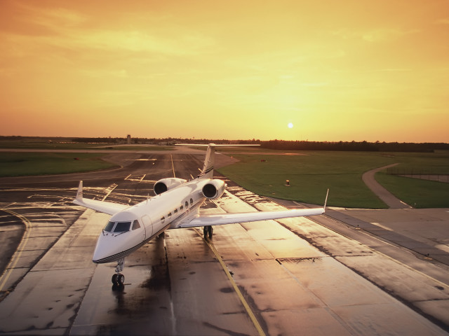 Gulfstream IV Charter