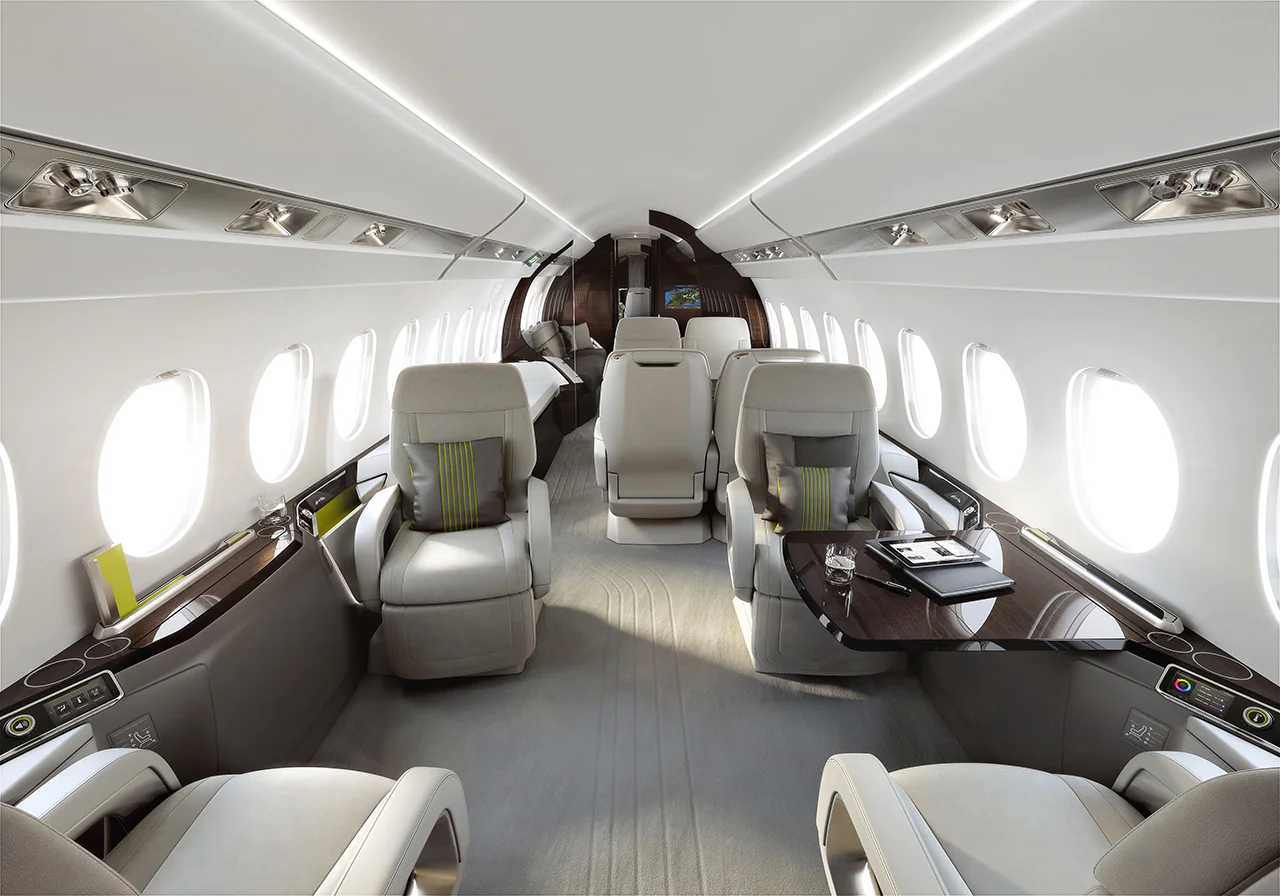 Falcon 5X interior