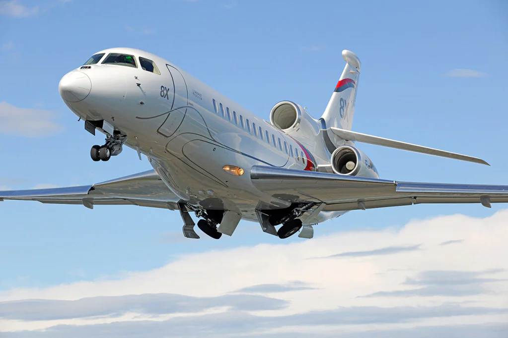 Dassault Falcon 8X jet charter exterior