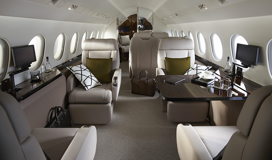 Falcon 900LX interior
