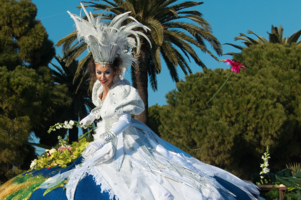 carnival lady