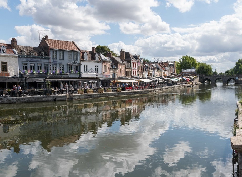 Amiens, France Private Jet Charter Amiens, France Private Jet Charter