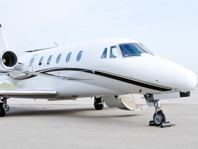 Private Jet Charter Houston to Fort Lauderdale