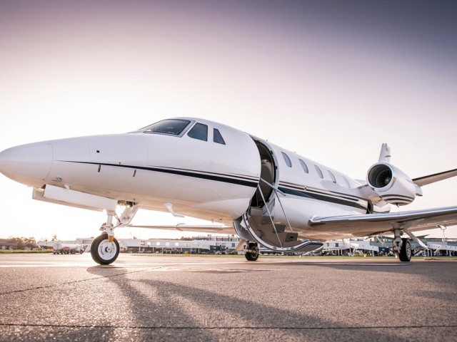 Private Jet Charter Van Nuys to New Orleans