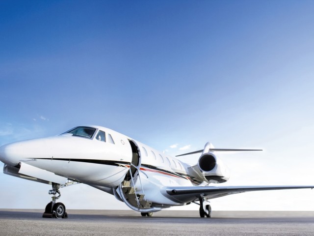 Private Jet Charter West Palm Beach to Detroit