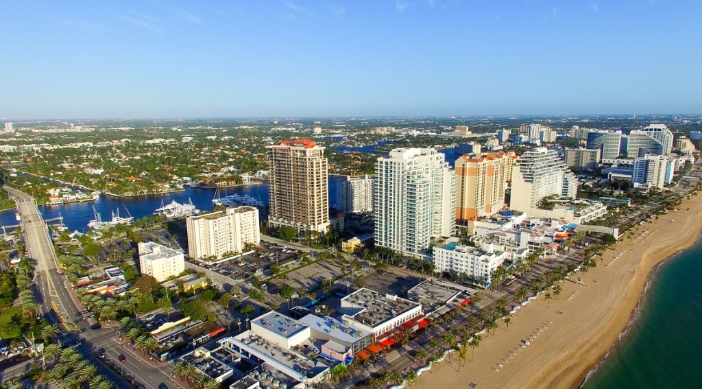 Top 12 Things to Do in Fort Lauderdale and the Light Jet to Take You There