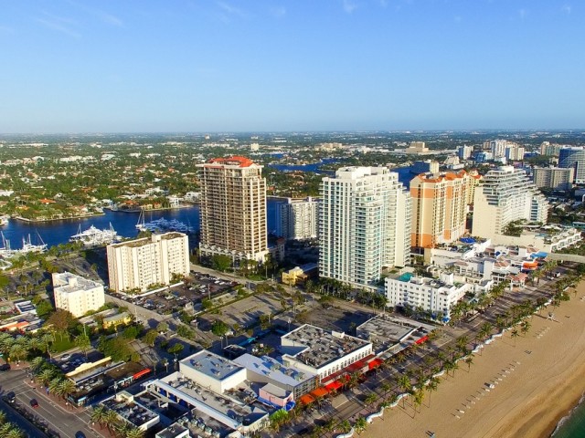 Top 12 Things to Do in Fort Lauderdale and the Light Jet to Take You There