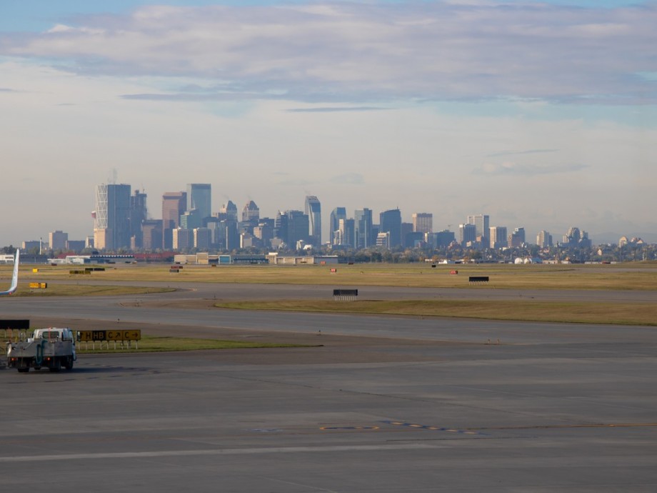 Calgary International Airport (YYC, CYYC) Private Jet Charter Calgary International Airport (YYC, CYYC) Private Jet Charter