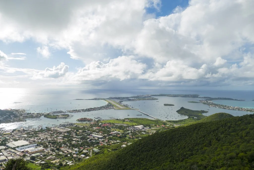 Princess Juliana International Airport (SXM, TNCM) Private Jet Charter