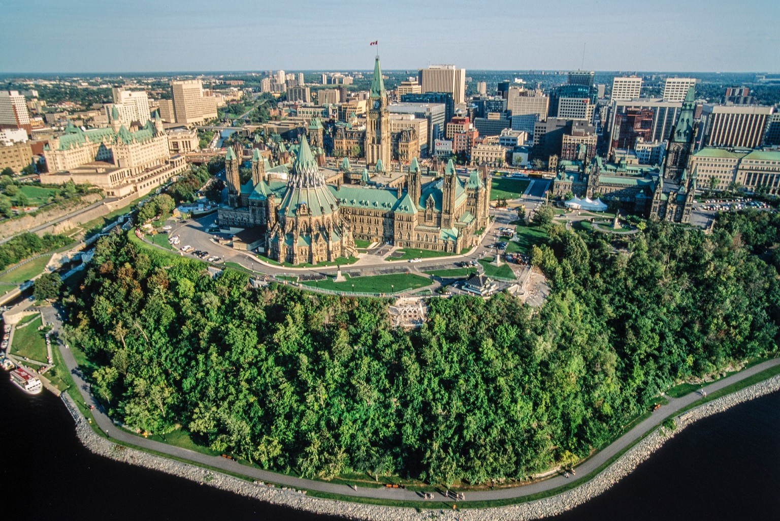 YOW Private Jet Charter | Macdonald-Cartier International Airport