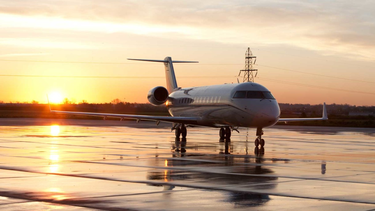 Private Jet Charter Challenger 850