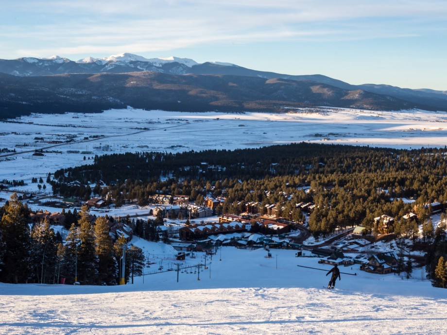 Angel Fire Airport (AXX, KAXX) Private Jet Charter Angel Fire Airport (AXX, KAXX) Private Jet Charter