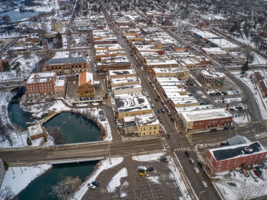 Fergus Falls Airport (FFM, KFFM) Private Jet Charter Fergus Falls Airport (FFM, KFFM) Private Jet Charter