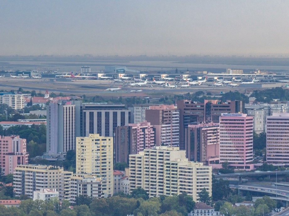 Lisbon International Airport (LIS, LPPT) Private Jet Charter Lisbon International Airport (LIS, LPPT) Private Jet Charter