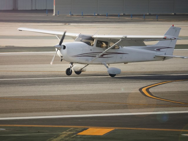 Private Jet Charter Cessna Skyhawk