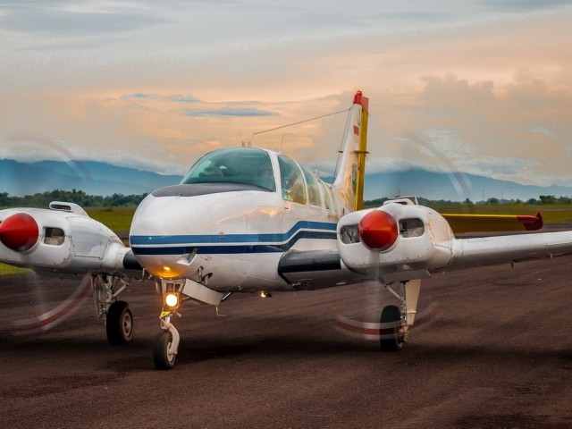 Private Jet Charter Piper PA 61