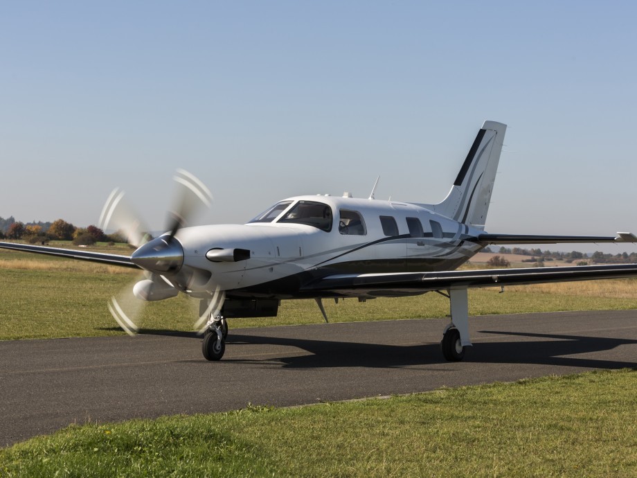 piper meridian charter