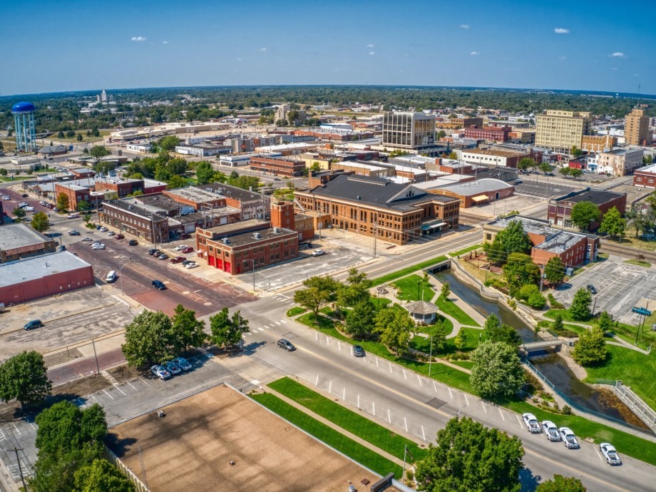 Hutchinson, KS Private Jet Charter